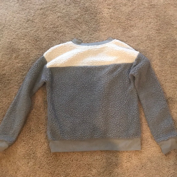 Sweater - Picture 2 of 2